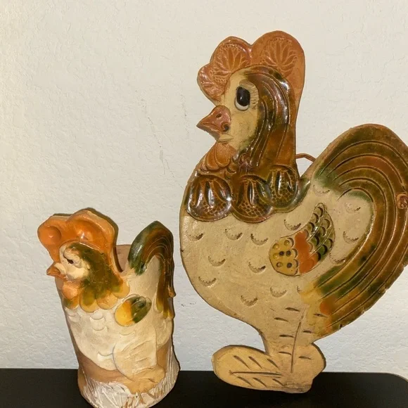Vintage Stoneware Folk Art Rustic 11 1/2”Hanging Rooster and 7”Utensil Holder - Picture 4 of 15